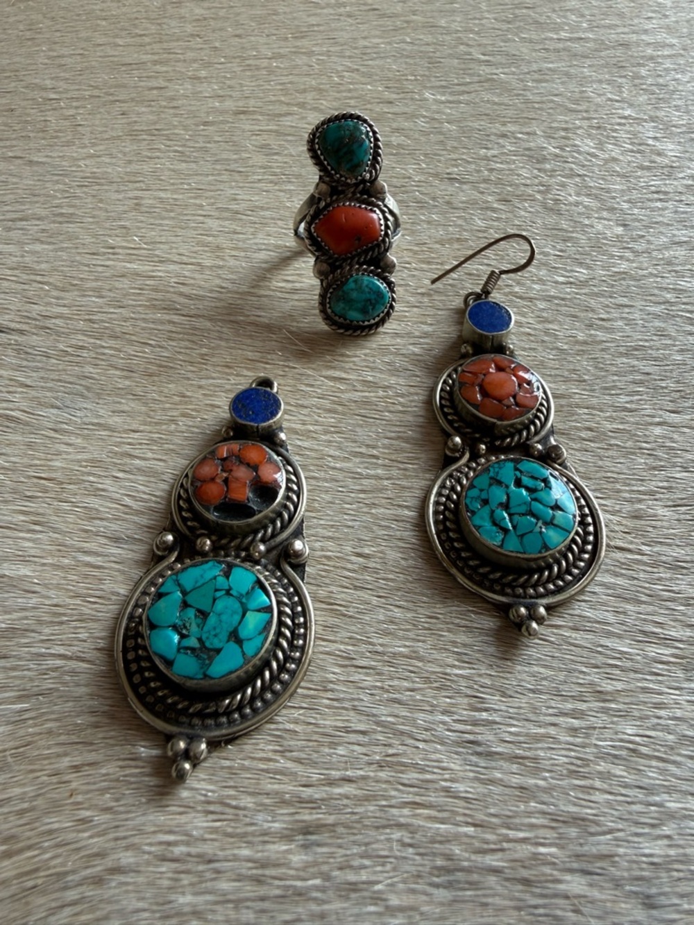 Turquoise & Coral Inlay Dangle Earrings and Ring Set - Picture 3 of 9